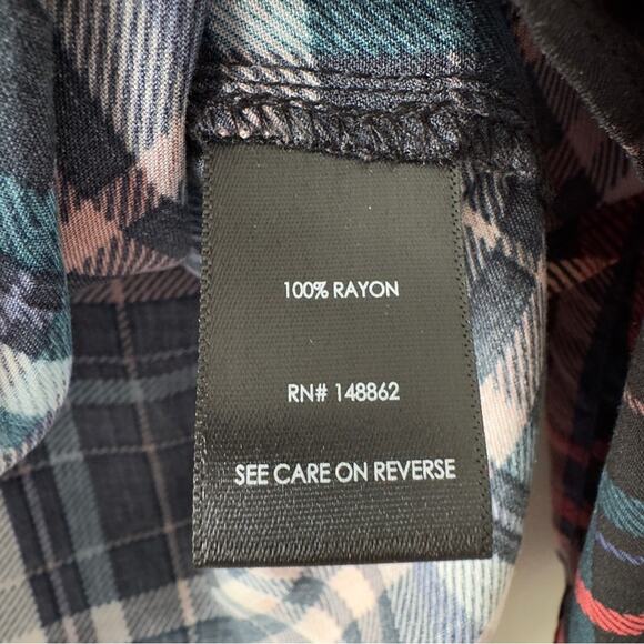 Torrid Plaid ruffle neck top keyhole tie 3/4 sleeve fall Autumn casual holiday - Picture 9 of 12